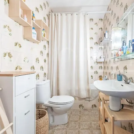 Casa Compartida Con Huespedes La Creu بيت ضيافة كوماروغا