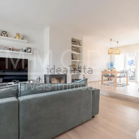 بيت ضيافة Casa Compartida Con Huespedes La Creu كوماروغا